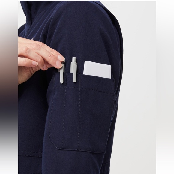 Figs Page Scrub Jacket 💙🦋🌀 - Picture 6 of 10